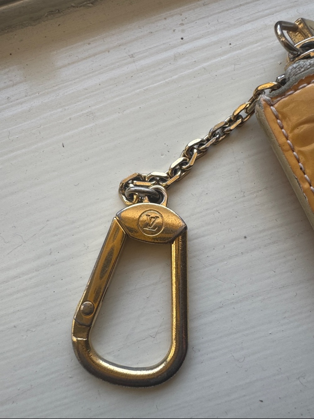 Louis Vuitton Vernis Patent Monogram Key Pouch in Yellow - Picture 4 of 5